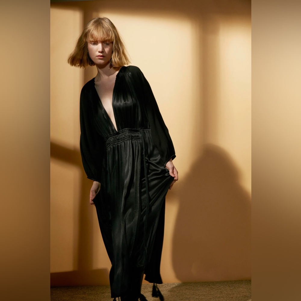 Evening Cutout Plunge Belt Silky Long Sleeve Blinged V-deep robe wrap dress M